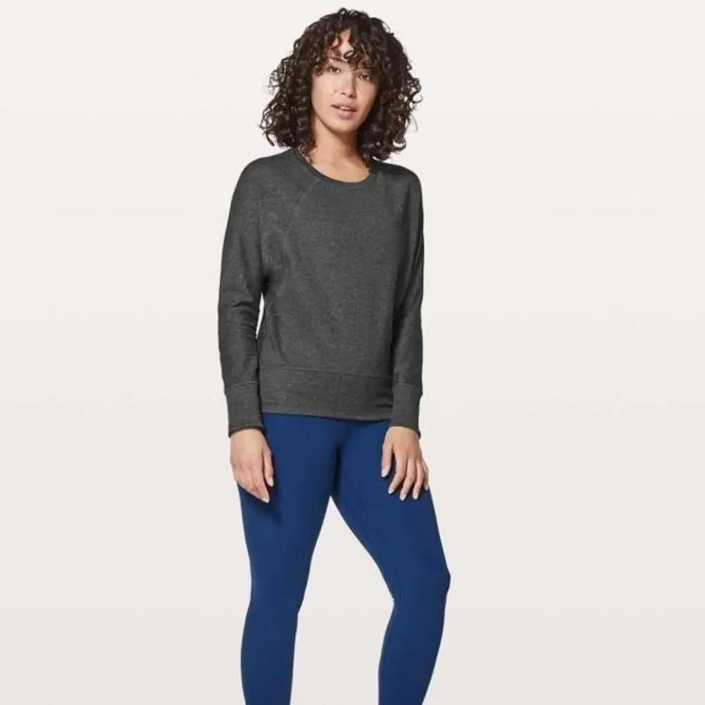 Lululemon Time Out Crew Reversible, size 8.